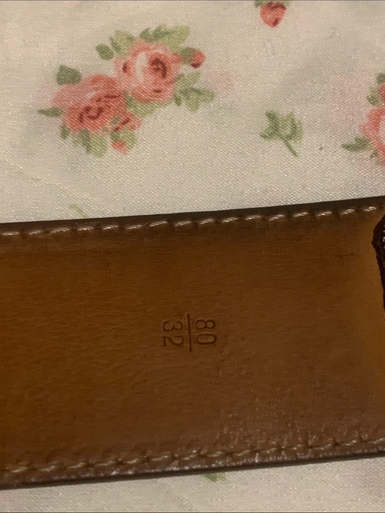 Louis Vuitton Belt with Gold Plate Buckle main image 5